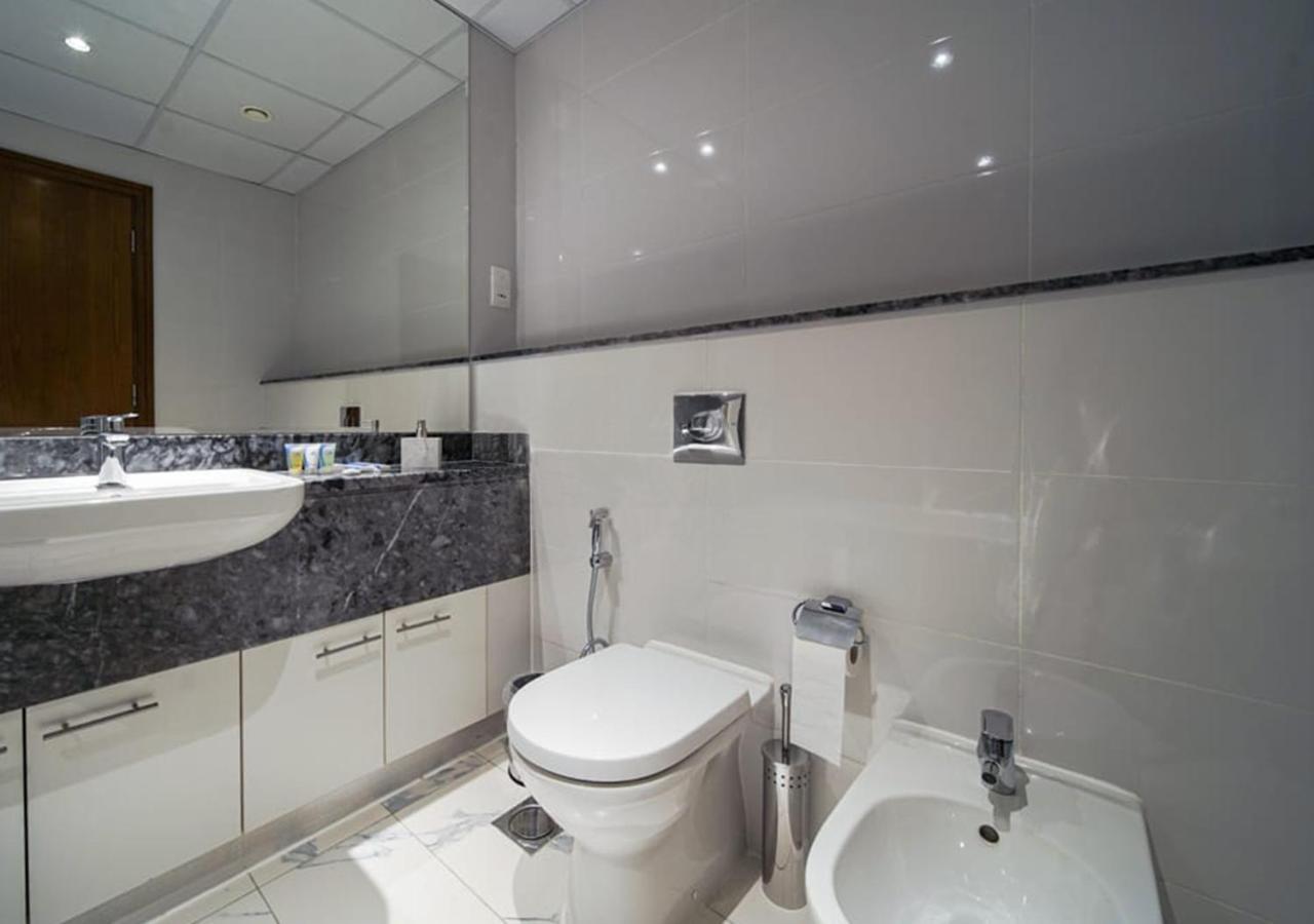 The Stylish Meera Tower 3606 In Al Habtoor Apartment